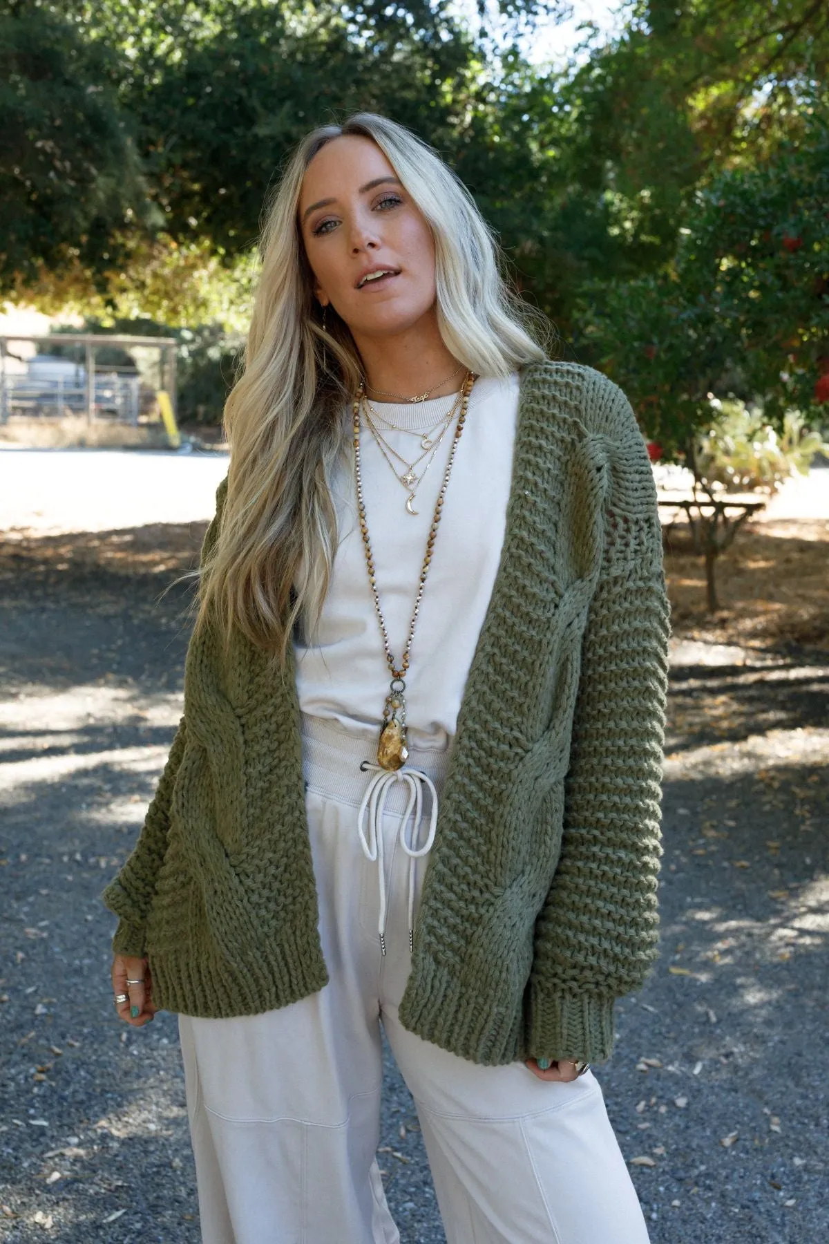 Gillian Chunky Cardigan - Olive