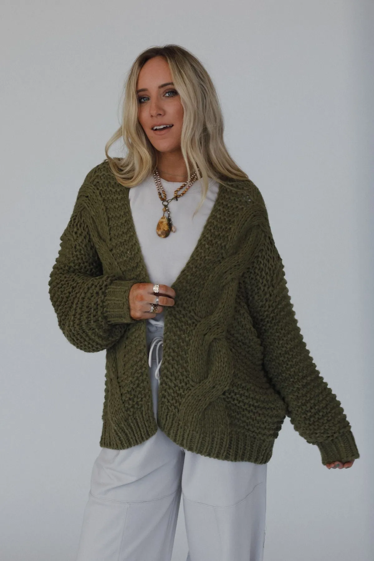 Gillian Chunky Cardigan - Olive