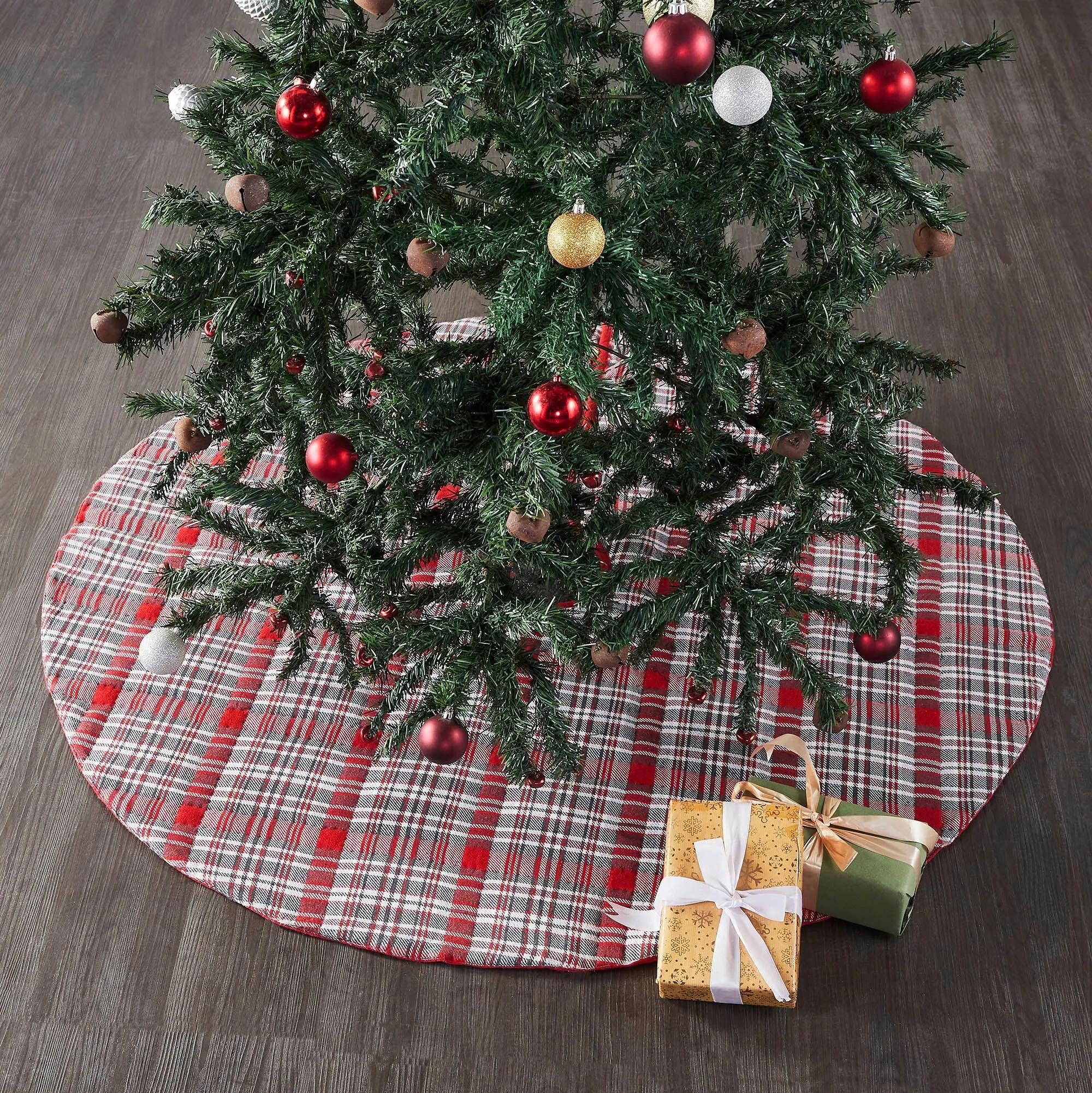 Gregor Plaid Tree Skirt 48