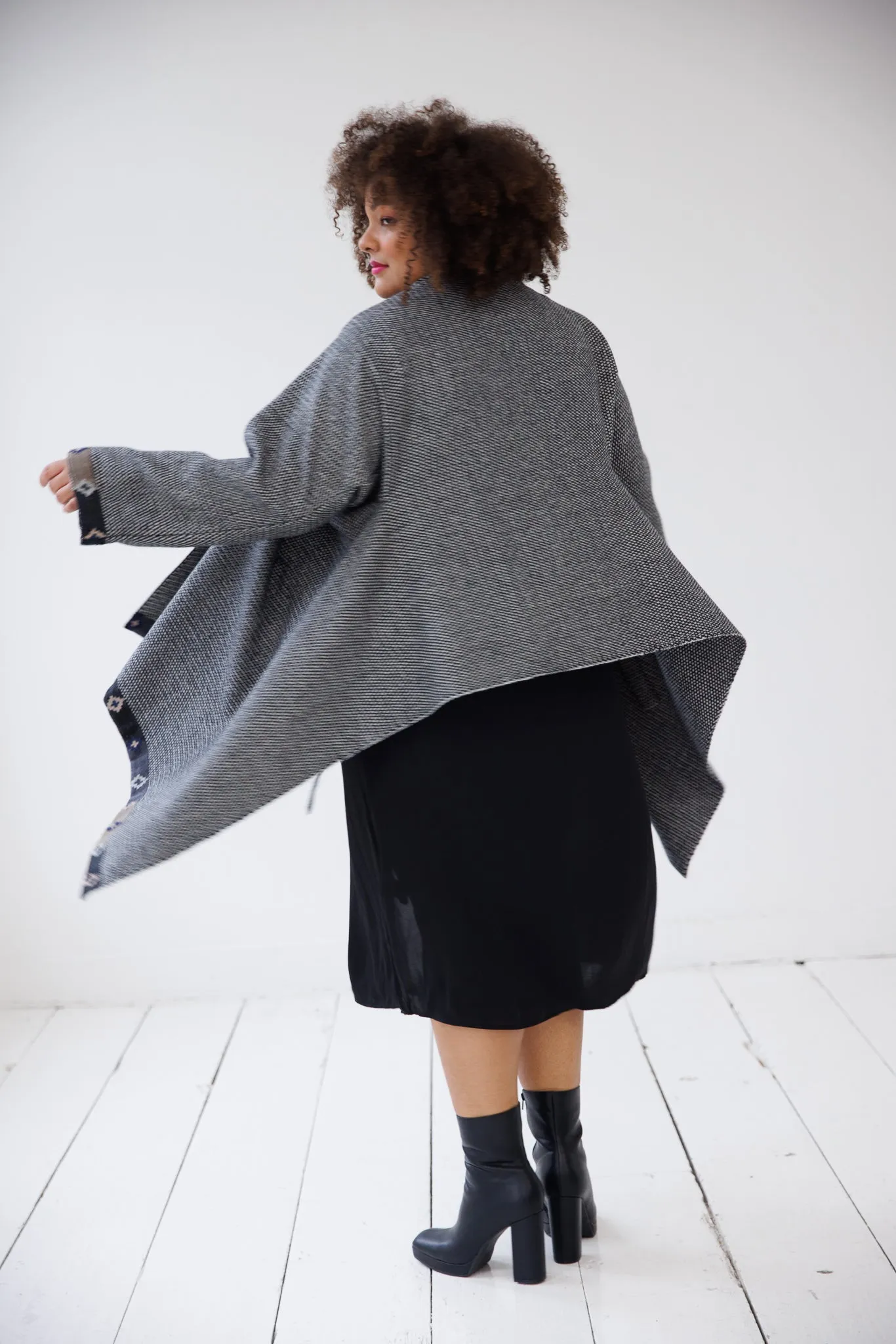 NEW! Wool Cape Coat Cocoon Black White