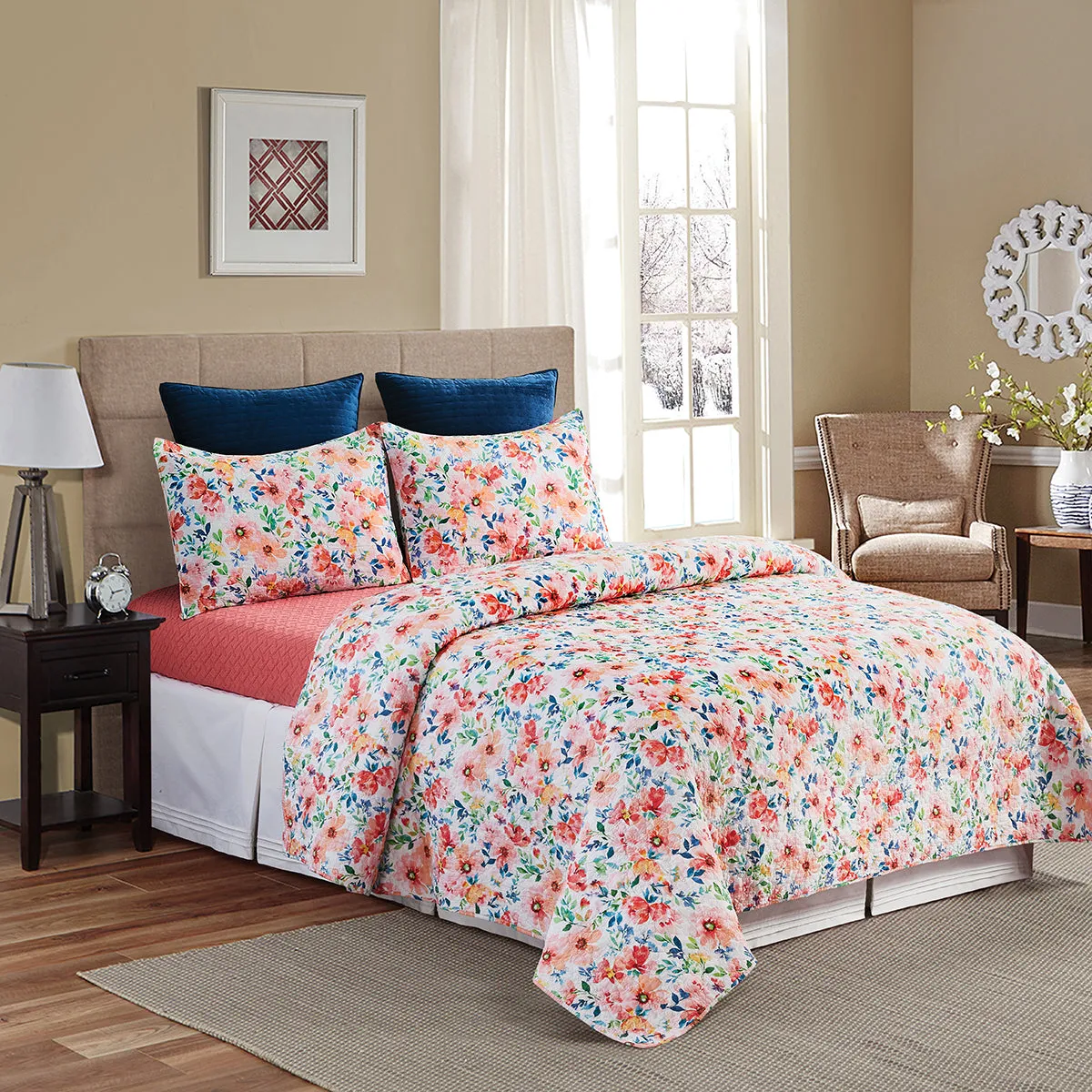 Nicole Quilt Set